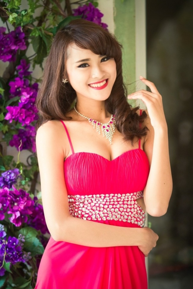 丰满女老板和我bd高清